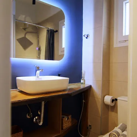 Apartment Avra