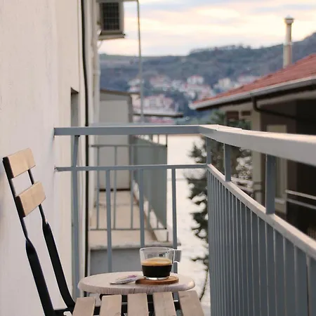 Apartment Avra