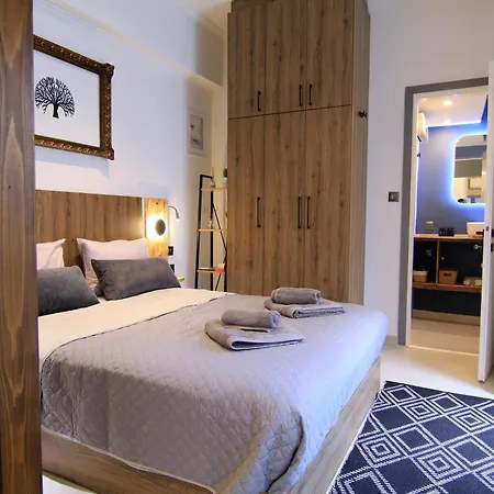 Avra Apartment *