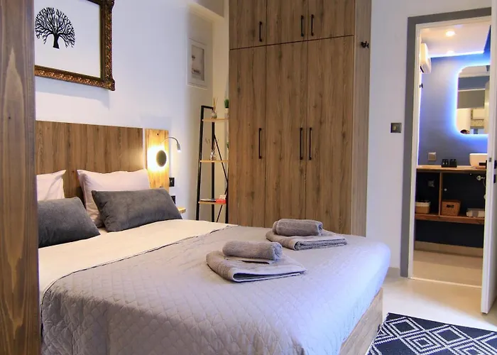 Avra Apartment *