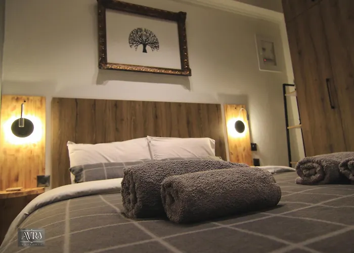 Avra * קסטוריה