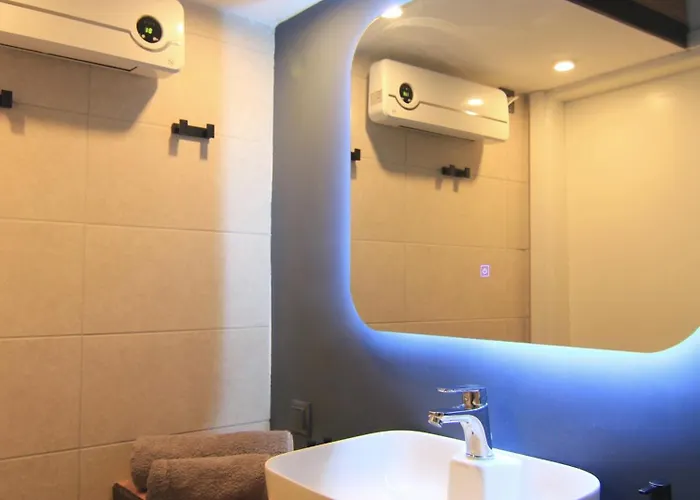 Avra Apartment *